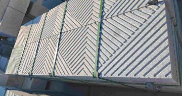 大连芝麻白石材雕刻定制