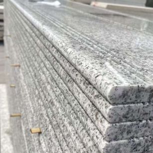 大连芝麻白楼梯踏步 花岗岩楼梯板材