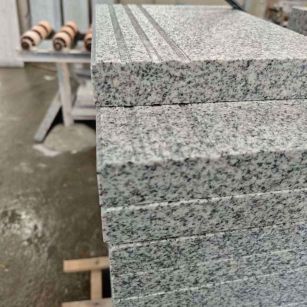 大连芝麻白楼梯踏步