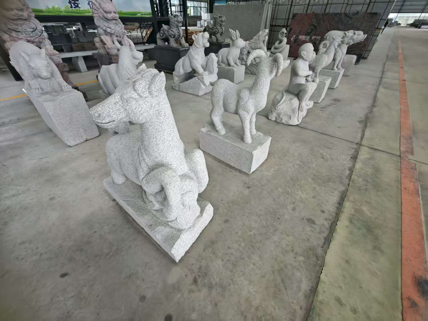 大连芝麻白雕刻 十二生肖 异形雕刻