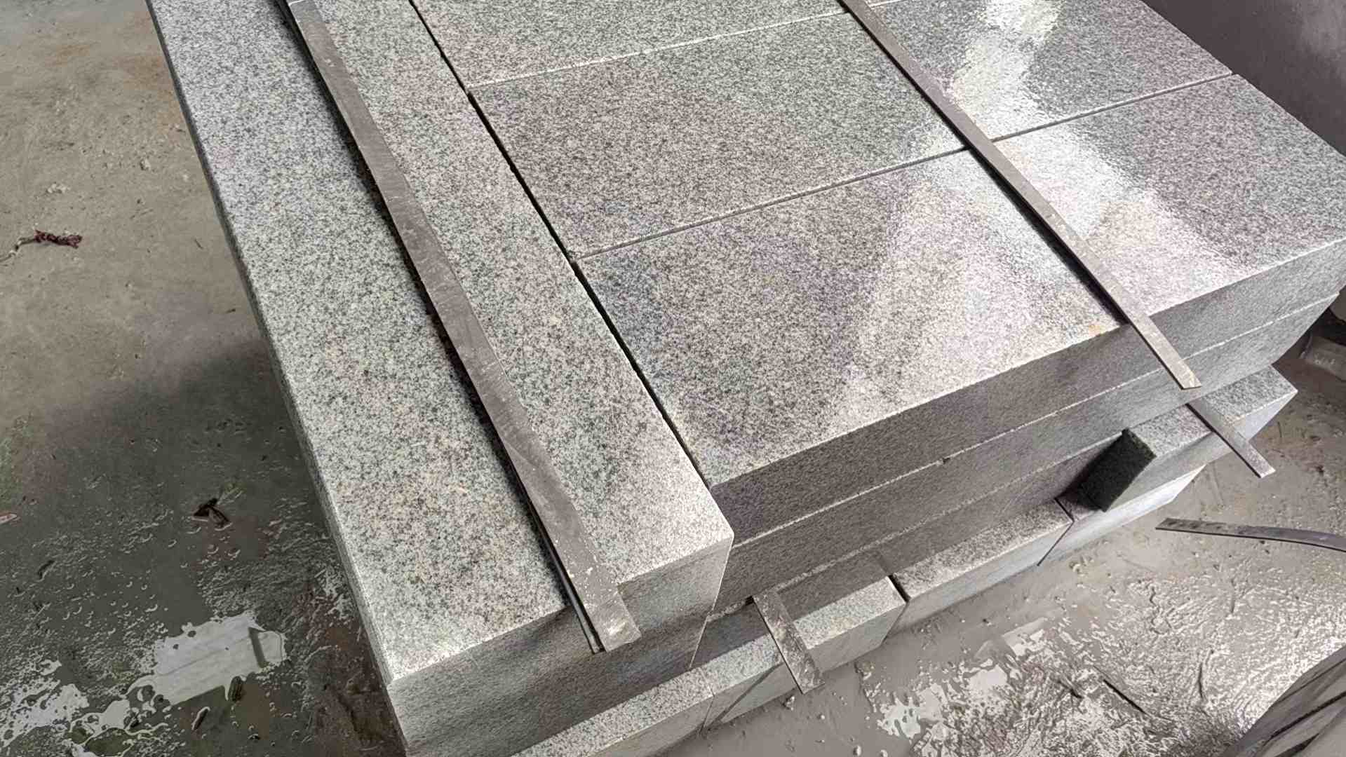 大连芝麻灰 芝麻白 路牙石 路侧石 马路牙子